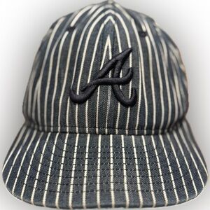 New Era MLB Atlanta Braves Blue Denim Striped Hat